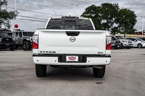 Glacier White 2024 Nissan Titan SV