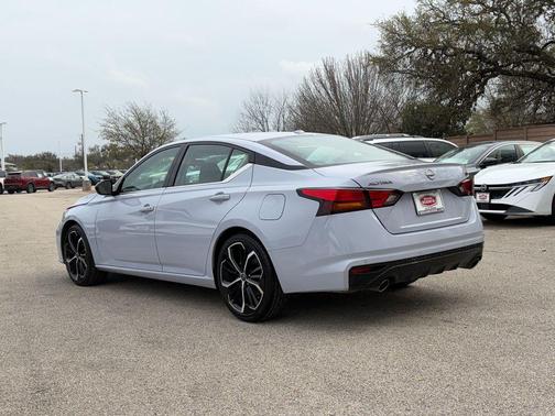 2024 Nissan Altima SR FWD