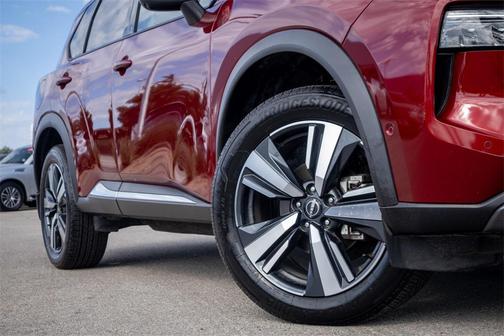 2022 Nissan Rogue SL