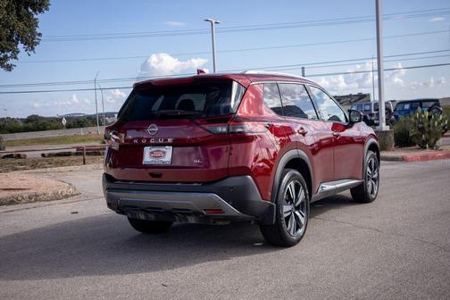 2022 Nissan Rogue SL