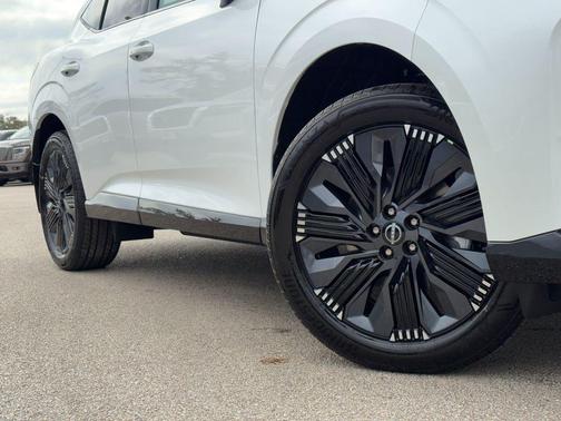 Everest White Pearl Tricoat 2026 Nissan Murano Platinum