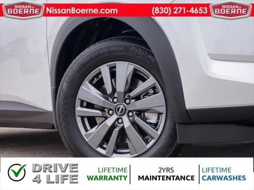 2025 Nissan Pathfinder SV FWD