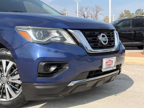 2019 Nissan Pathfinder S