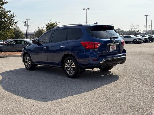 2019 Nissan Pathfinder S