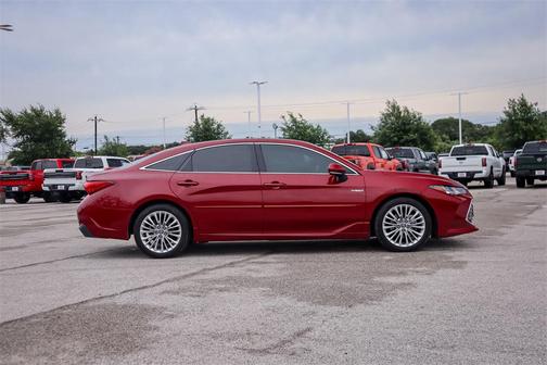 2020 Toyota Avalon Hybrid Limited