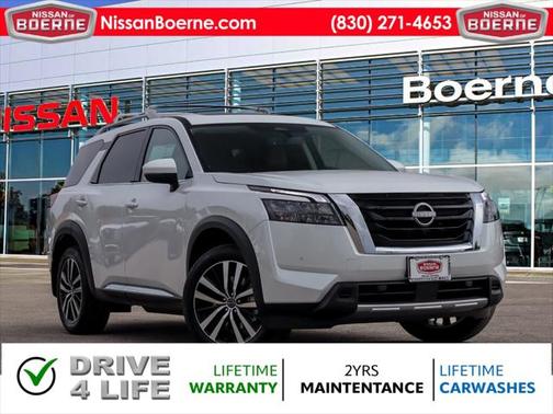 2025 Nissan Pathfinder Platinum FWD
