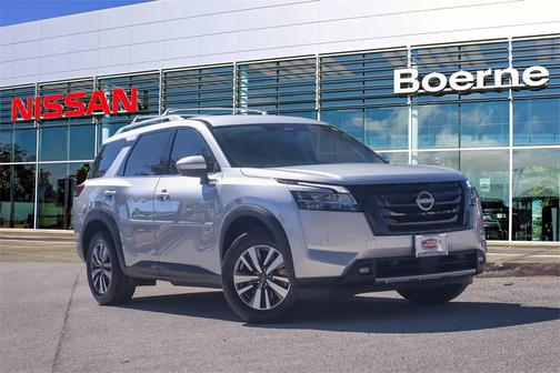 2023 Nissan Pathfinder SL FWD