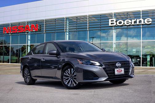 Gun Metallic 2025 Nissan Altima 2.5 SV