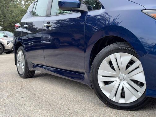 Deep Blue Pearl 2025 Nissan Leaf S