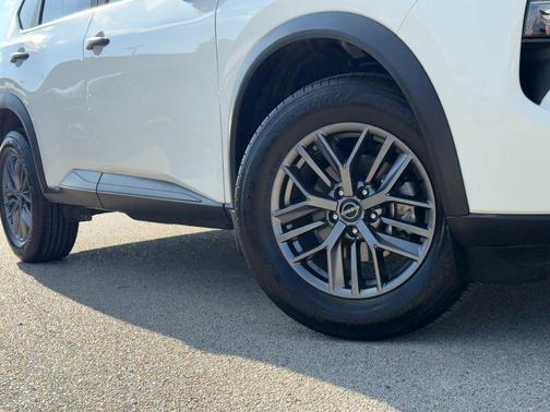 Glacier White 2025 Nissan Rogue S