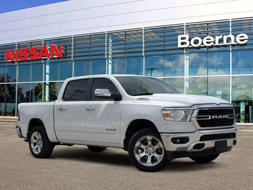 Bright White Clearcoat 2021 RAM 1500 Big Horn/Lone Star