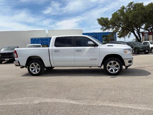 Bright White Clearcoat 2021 RAM 1500 Big Horn/Lone Star