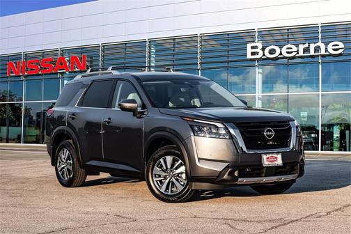 2025 Nissan Pathfinder SL 4WD