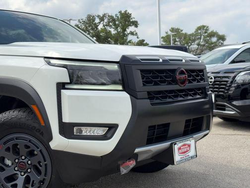 Glacier White 2026 Nissan Frontier PRO-X