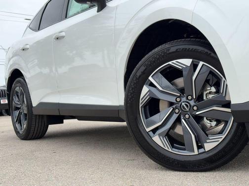 Everest White Pearl Tricoat 2026 Nissan Murano SV
