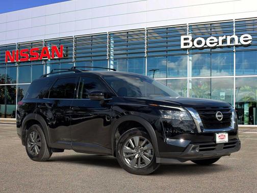 Super Black 2025 Nissan Pathfinder SV FWD