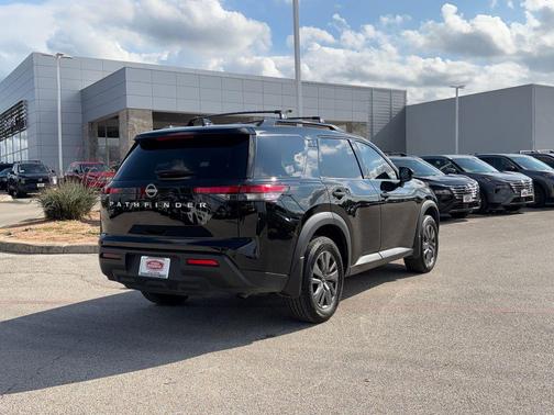 Super Black 2025 Nissan Pathfinder SV FWD