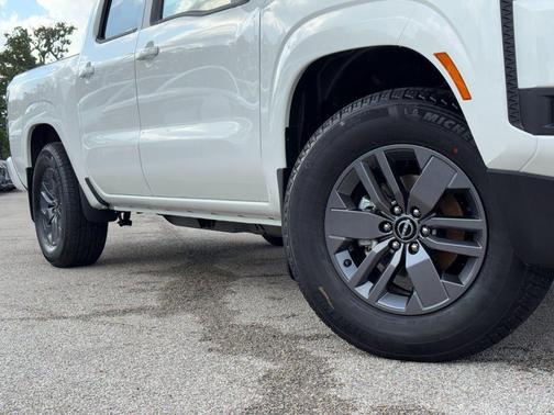Glacier White 2026 Nissan Frontier SV