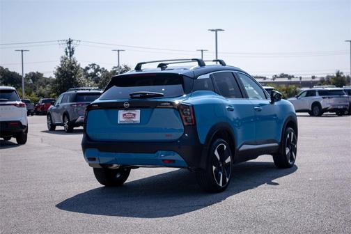 2026 Nissan Kicks SR