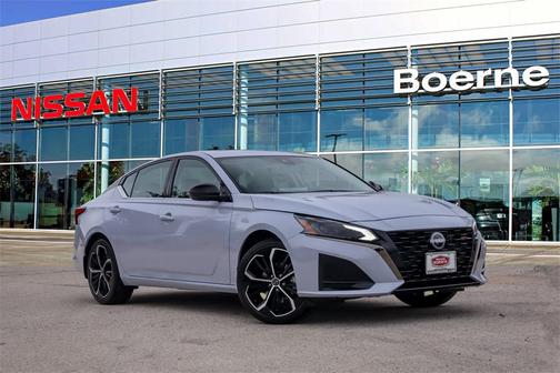 2025 Nissan Altima SR FWD