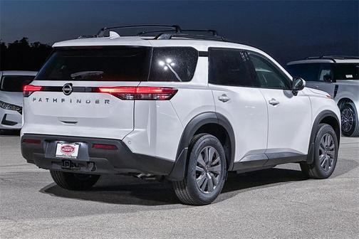 2025 Nissan Pathfinder SV FWD