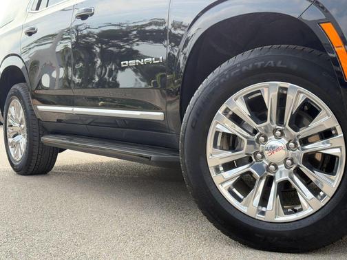Onyx Black 2025 GMC Yukon Denali