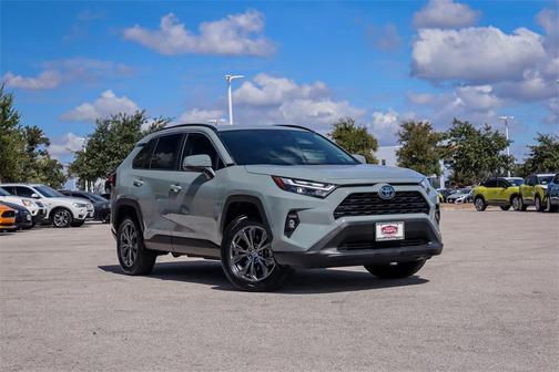 2022 Toyota RAV4 Hybrid XLE Premium