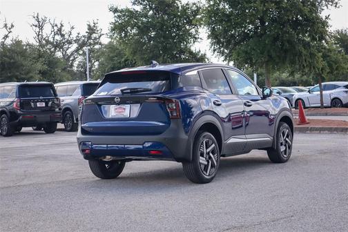 2025 Nissan Kicks SV
