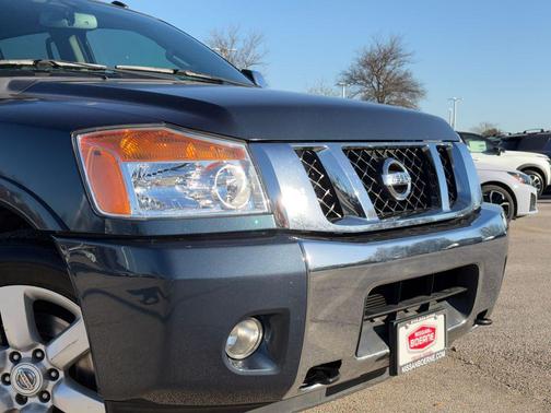 2015 Nissan Titan SL