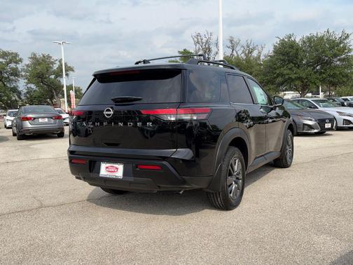 Super Black 2026 Nissan Pathfinder SV