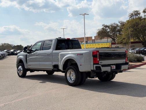AVALANCHE 2026 Ford F-450 Platinum