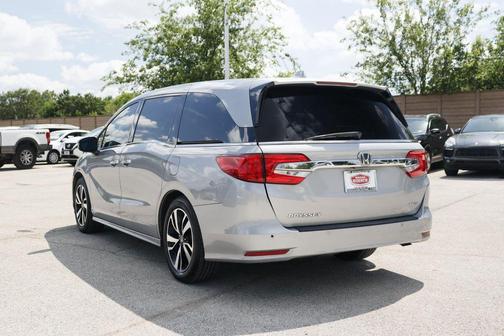Lunar Silver Metallic 2019 Honda Odyssey Elite