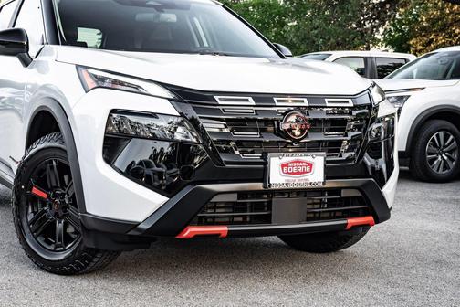 Everest White Pearl Tricoat 2026 Nissan Rogue Rock Creek