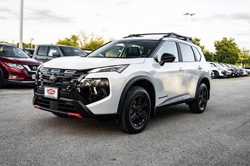 Everest White Pearl Tricoat 2026 Nissan Rogue Rock Creek
