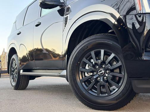 2026 Nissan Armada SV