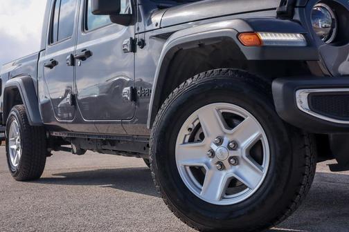 2023 Jeep Gladiator Sport S