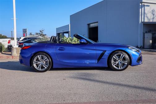 2025 BMW Z4 sDrive30i