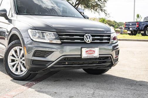Platinum Gray Metallic 2020 Volkswagen Tiguan 2.0T S