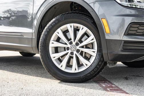 Platinum Gray Metallic 2020 Volkswagen Tiguan 2.0T S