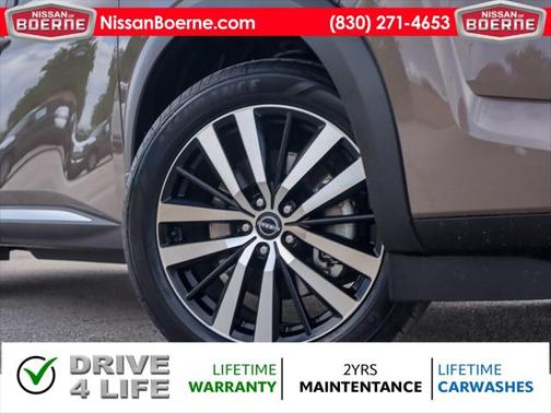 2024 Nissan Pathfinder Platinum FWD