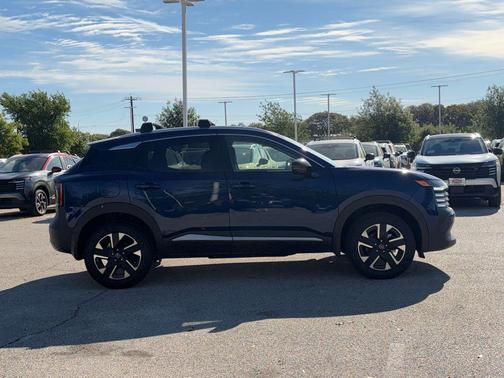 Deep Blue Pearl 2026 Nissan Kicks SR