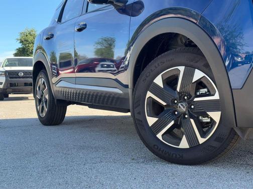 Deep Blue Pearl 2026 Nissan Kicks SR