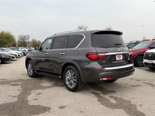 2024 INFINITI QX80 Luxe
