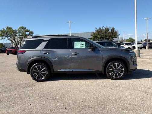 Gun Metallic 2026 Nissan Pathfinder Platinum