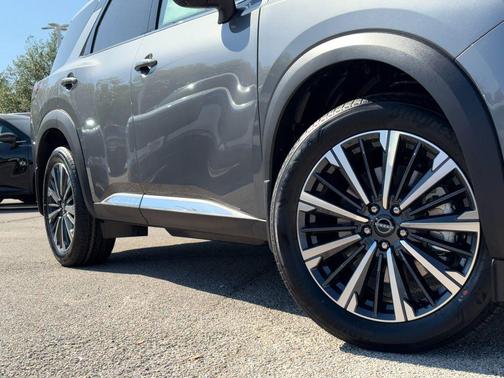 Gun Metallic 2026 Nissan Pathfinder Platinum
