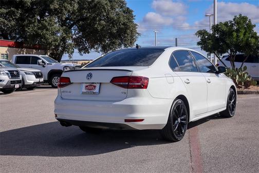 2018 Volkswagen Jetta 1.8T SE Sport