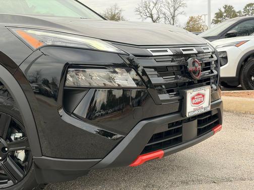Super Black 2026 Nissan Rogue Rock Creek