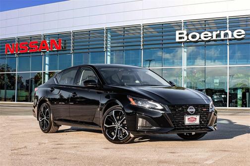2025 Nissan Altima SR FWD