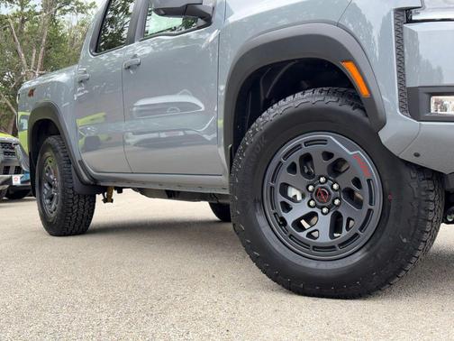 Boulder Gray Pearl 2026 Nissan Frontier PRO-4X