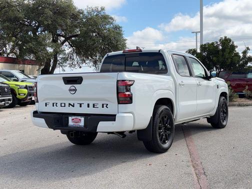 Glacier White 2026 Nissan Frontier SV